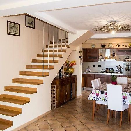Casa Vacanze Gallodoro เลโตยานนี ภายนอก รูปภาพ
