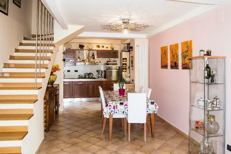 Casa Vacanze Gallodoro เลโตยานนี ภายนอก รูปภาพ